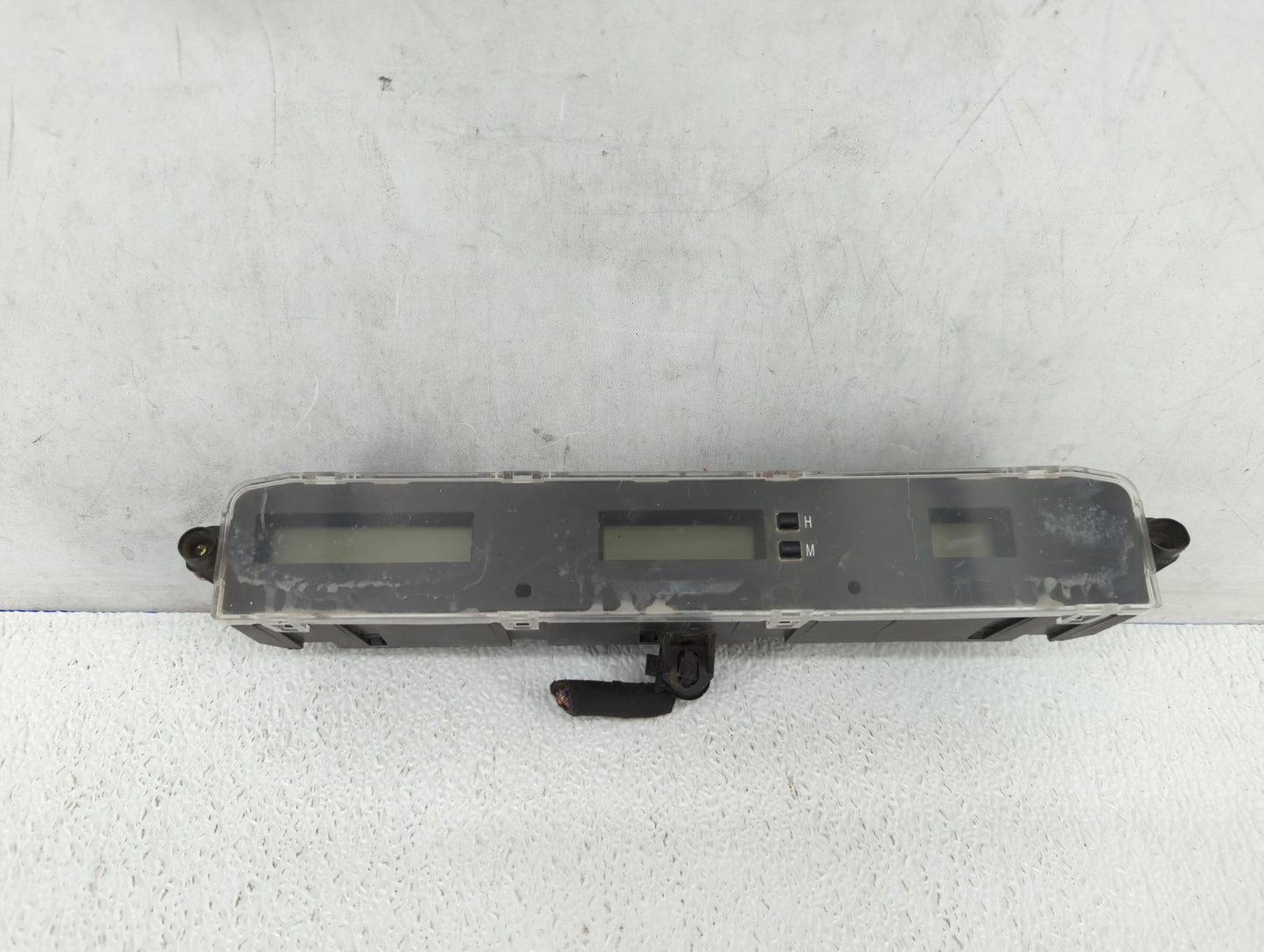 2006 Toyota Solara Digitial Dash Clock P/N:83910-AA032 Fits OEM Used Auto Parts - Oemusedautoparts1.com