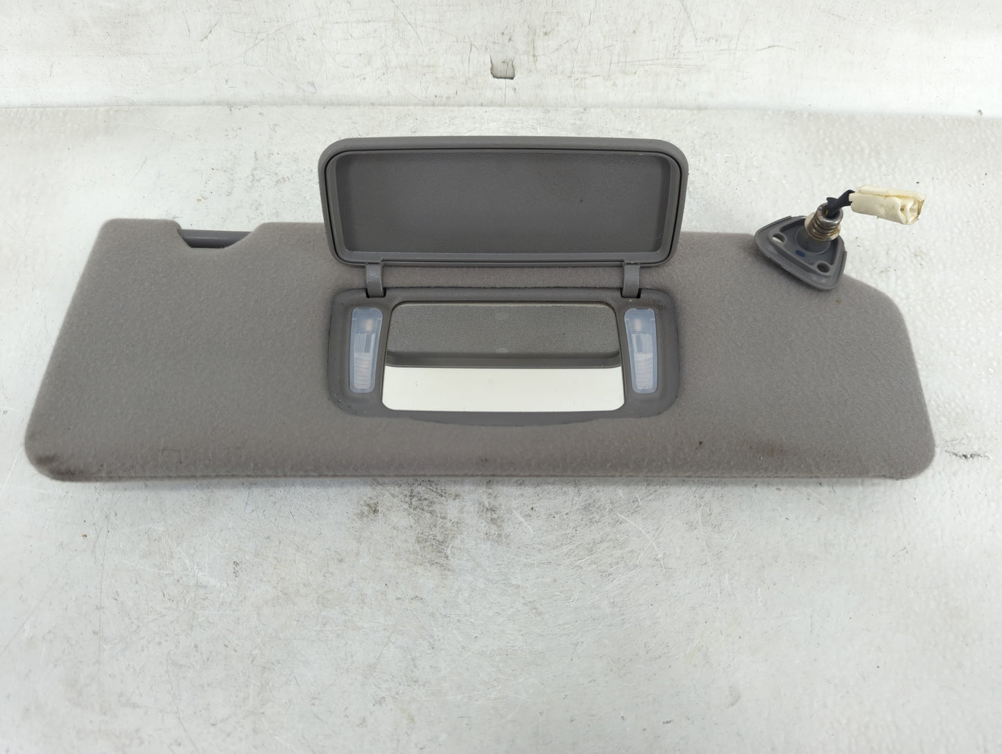 2006-2008 Toyota Solara Sun Visor Shade Replacement Passenger Right Mirror Fits Fits 2006 2007 2008 OEM Used Auto Parts - Oe