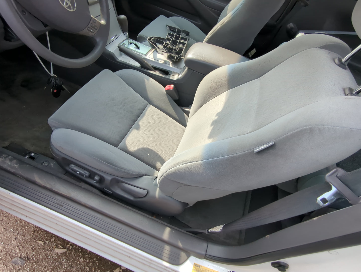 2004-2006 Toyota Solara Driver Front Seat Oem - Oemusedautoparts1.com