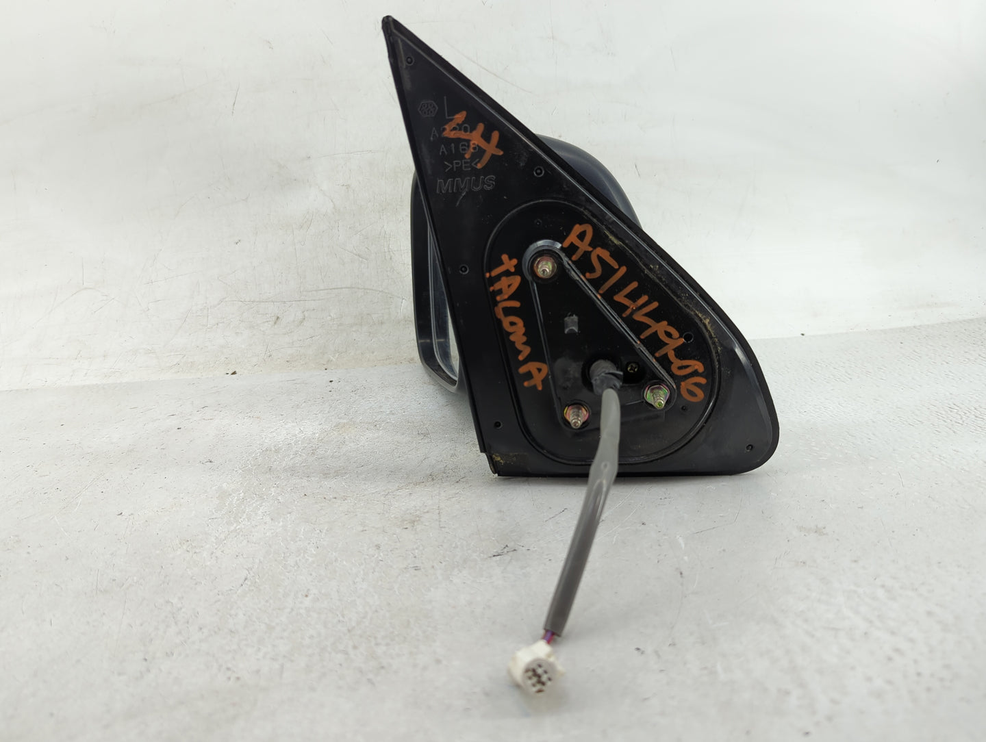 2005-2011 Toyota Tacoma Driver Side View Mirror - Left Door Mirror OEM Used - Oemusedautoparts1.com