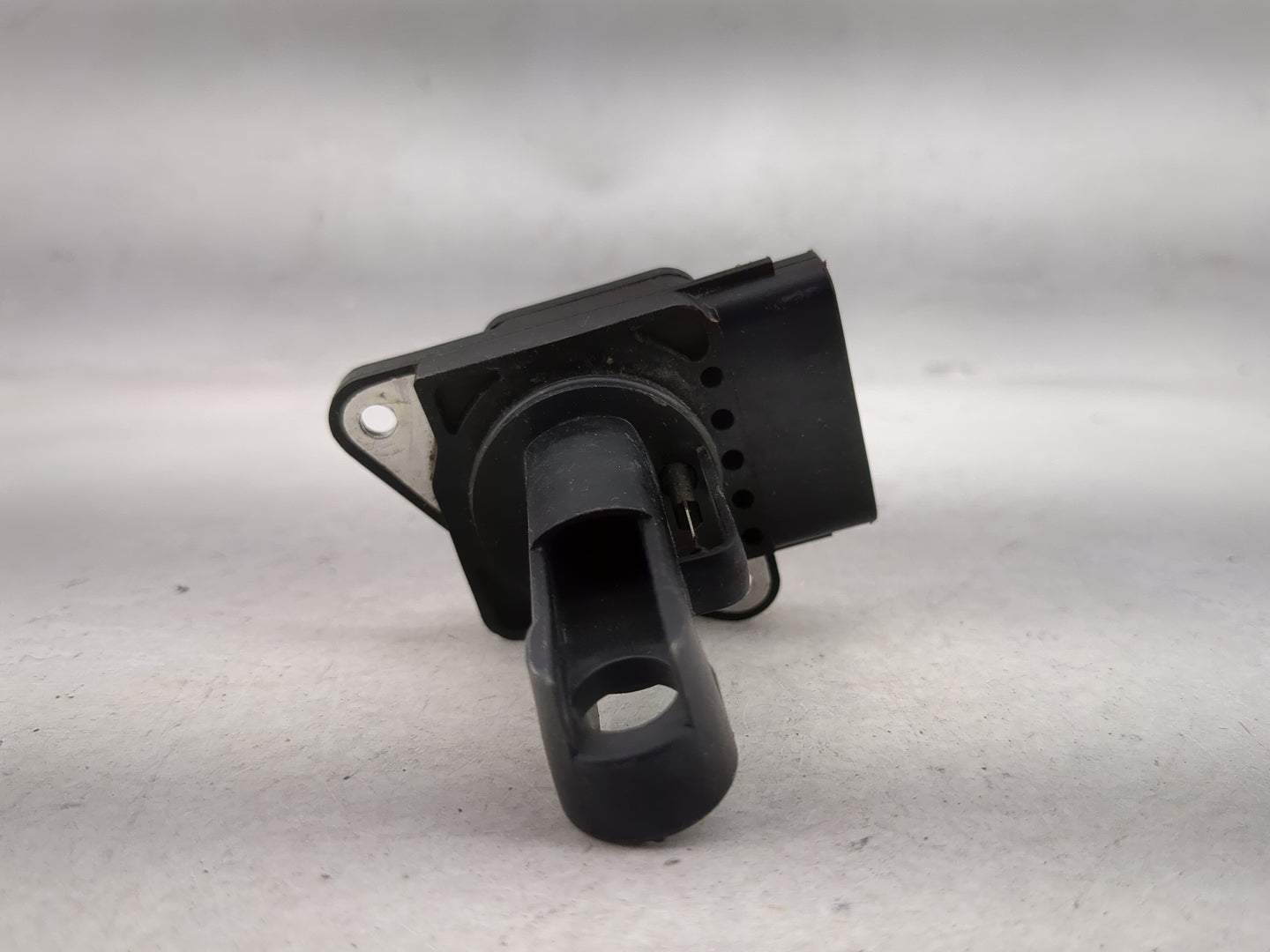 2005-2015 Toyota Tacoma Mass Air Flow Meter Maf 1485861 - Oemusedautoparts1.com