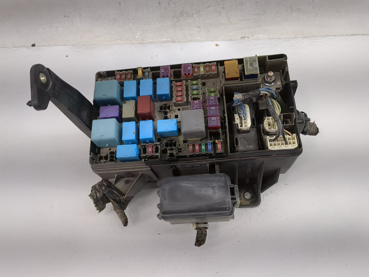 2005-2011 Toyota Tacoma Fusebox Fuse Box Panel Relay Module Fits Fits 2005 2006 2007 2008 2009 2010 2011 OEM Used Auto Parts
