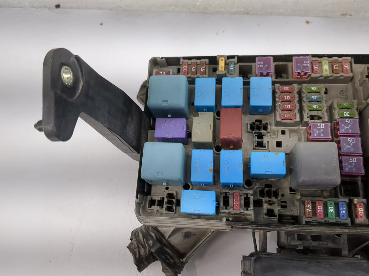 2005-2011 Toyota Tacoma Fusebox Fuse Box Panel Relay Module Fits Fits 2005 2006 2007 2008 2009 2010 2011 OEM Used Auto Parts