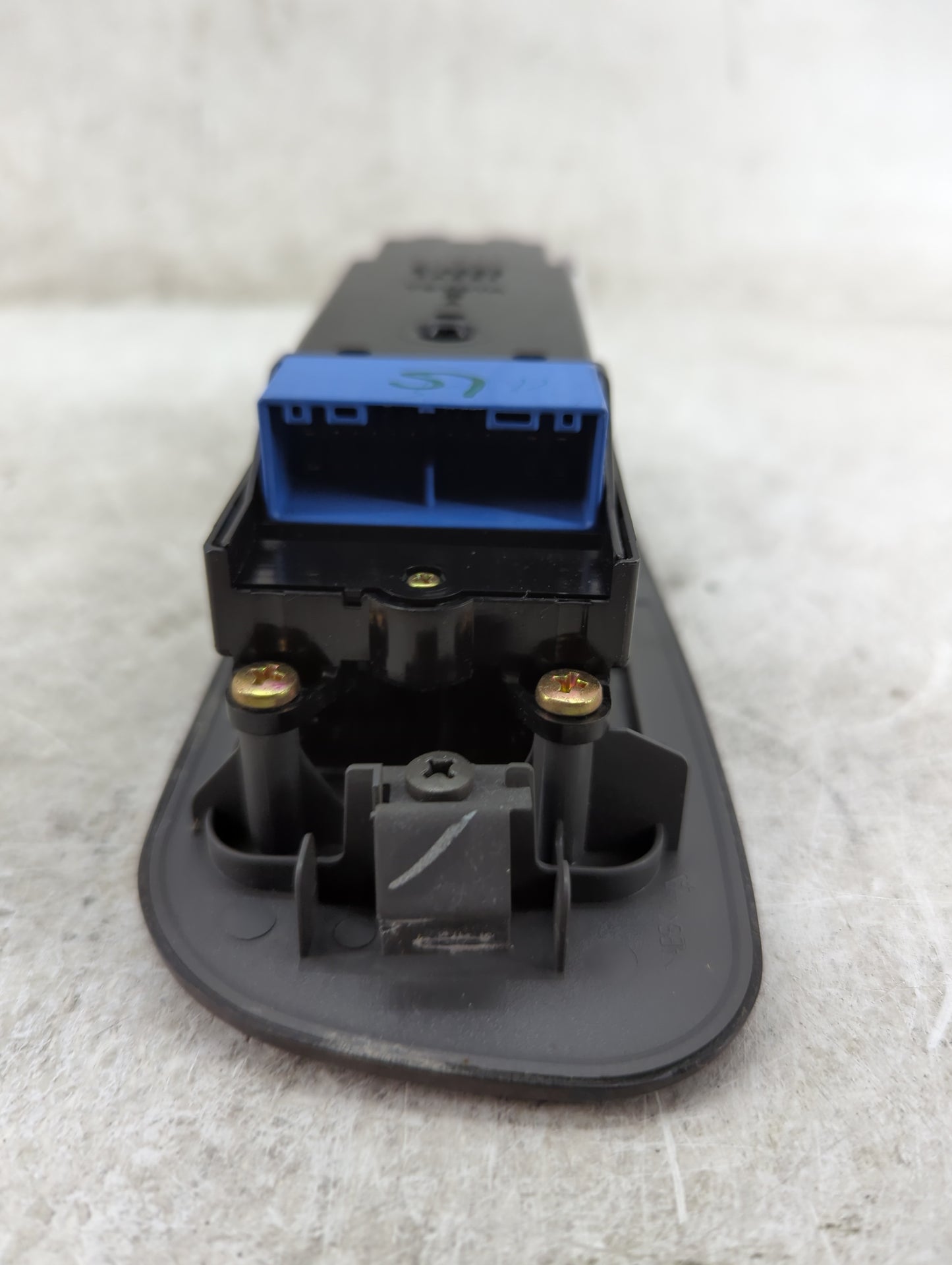 2004-2006 Toyota Tundra Master Power Window Switch Replacement Driver Side Left P/N:514359 Fits Fits 2004 2005 2006 OEM Used