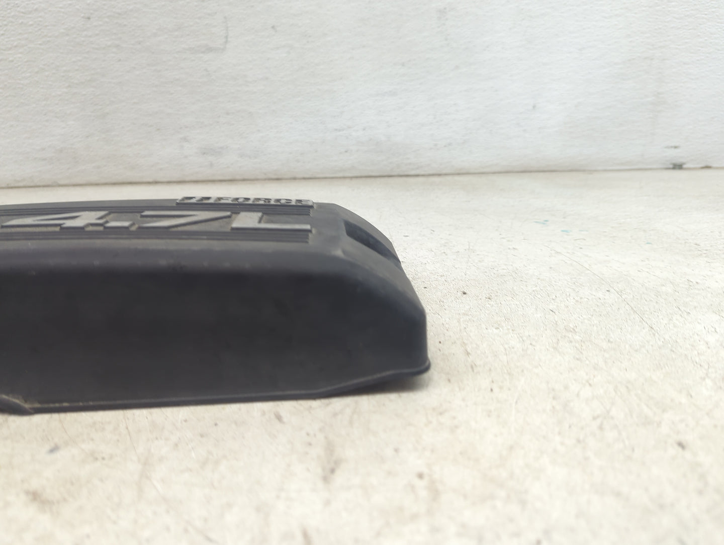 2006 Toyota Tundra Engine Cover Black - Oemusedautoparts1.com