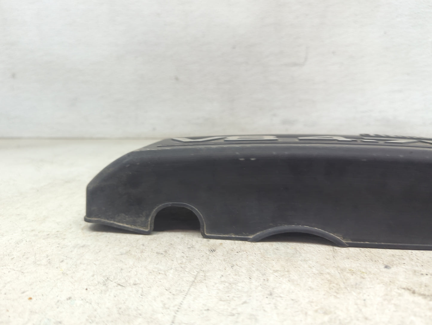 2006 Toyota Tundra Engine Cover Black - Oemusedautoparts1.com