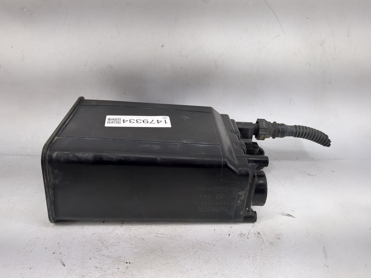 2006 Toyota Tundra Fuel Vapor Charcoal Canister - Oemusedautoparts1.com