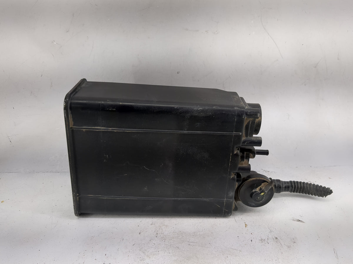 2006 Toyota Tundra Fuel Vapor Charcoal Canister - Oemusedautoparts1.com