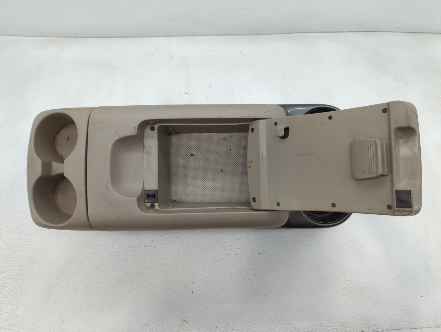 2006 Toyota Tundra Overhead Roof Console Interior Dome Light Beige - Oemusedautoparts1.com