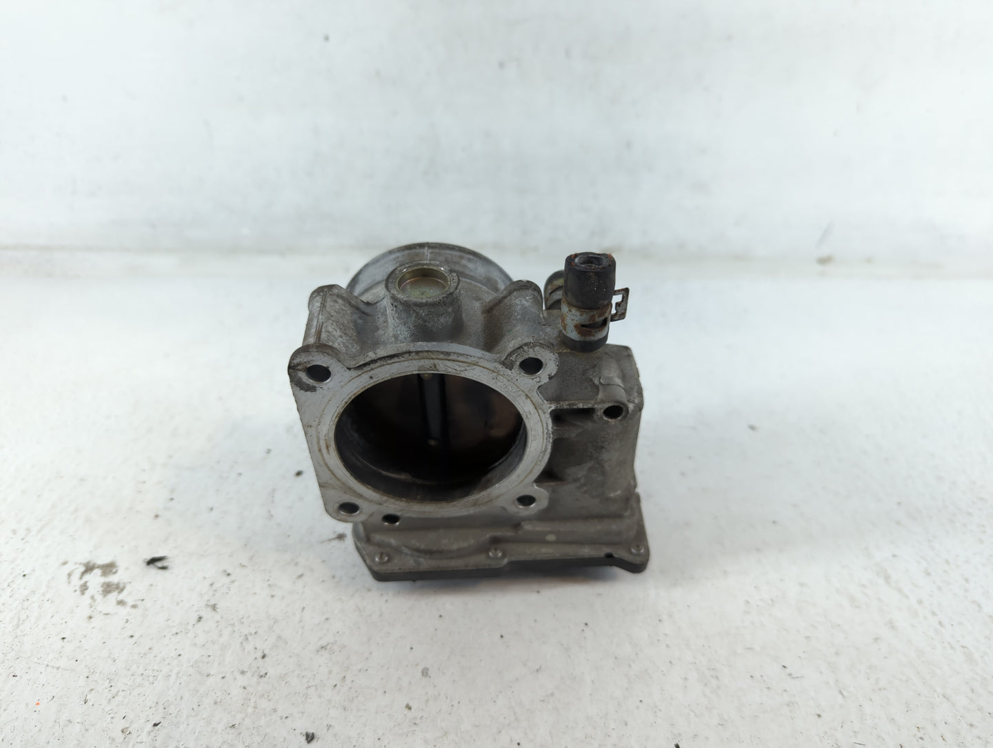 2005-2011 Toyota Tundra Throttle Body P/N:22030-0P010 Fits Fits 2003 2004 2005 2006 2007 2008 2009 2010 2011 2012 2013 2014 