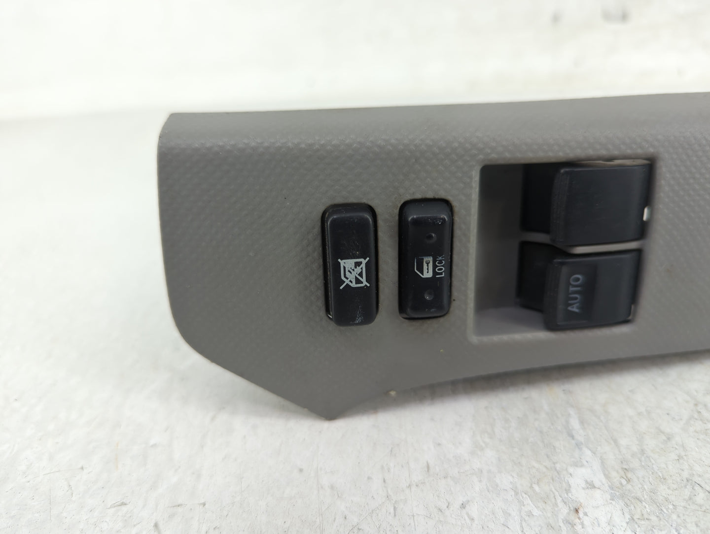 2006-2008 Toyota Yaris Master Power Window Switch Replacement Driver Side Left Fits Fits 2006 2007 2008 OEM Used Auto Parts 