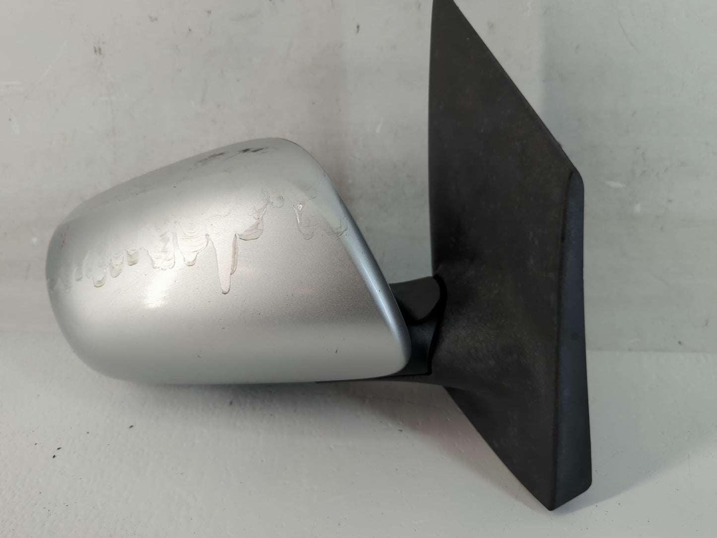2006-2011 Toyota Yaris Driver Side View Mirror - Left Door Mirror OEM Used - Oemusedautoparts1.com