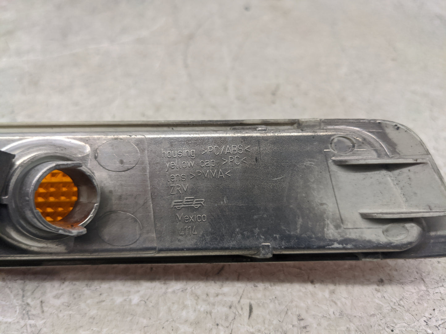 2006-2010 Volkswagen Beetle Tail Light Assembly Passenger Right OEM Fits Fits 2006 2007 2008 2009 2010 OEM Used Auto Parts -