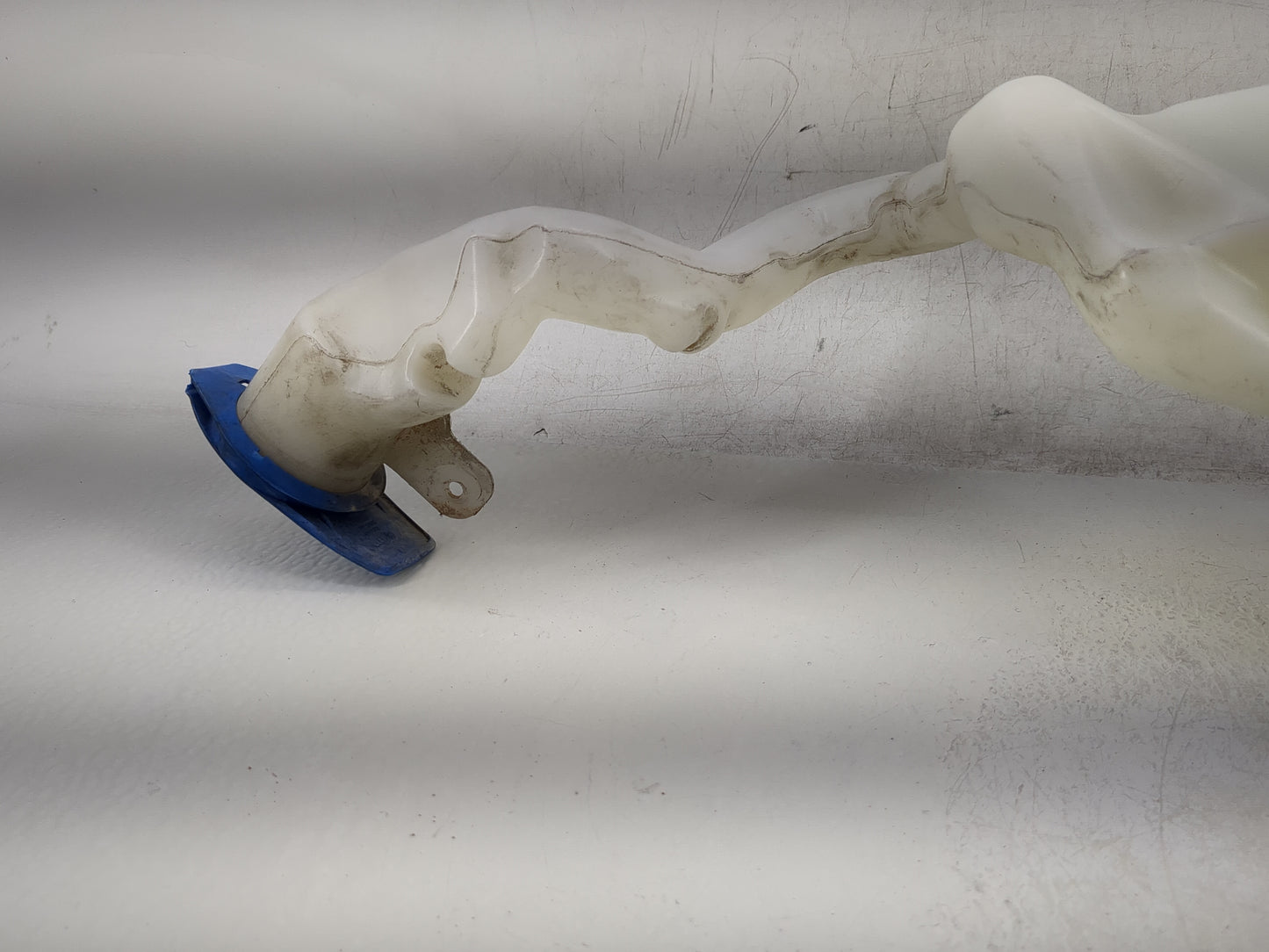 2006-2010 Volkswagen Beetle Windshield Washer Fluid Reservoir Bottle Oem - Oemusedautoparts1.com