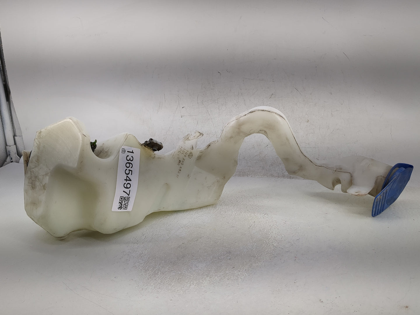 2006-2010 Volkswagen Beetle Windshield Washer Fluid Reservoir Bottle Oem - Oemusedautoparts1.com
