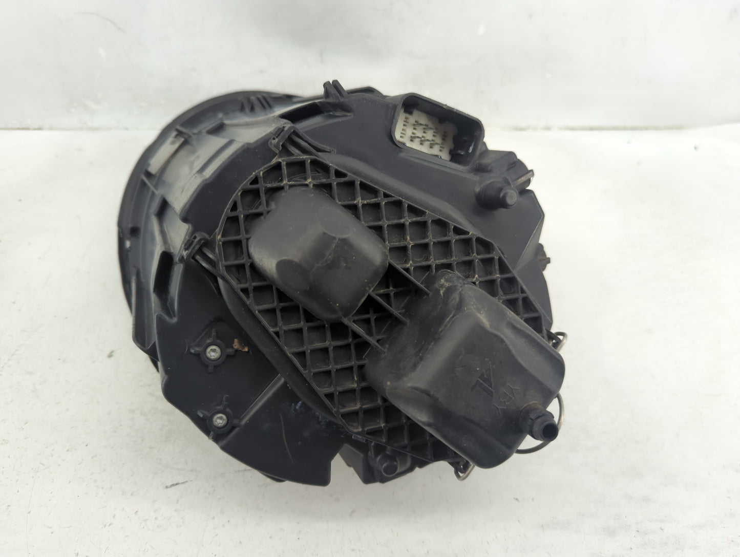 2006 Volkswagen Beetle Passenger Right Oem Head Light Headlight Lamp - Oemusedautoparts1.com