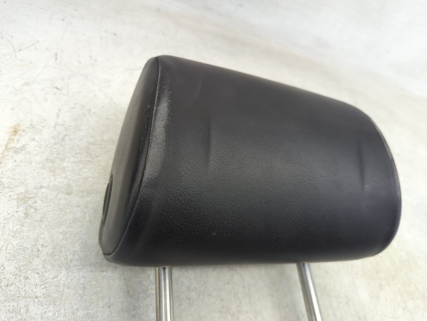 2006 Volkswagen Beetle Headrest Head Rest Front Driver Passenger Seat - Oemusedautoparts1.com