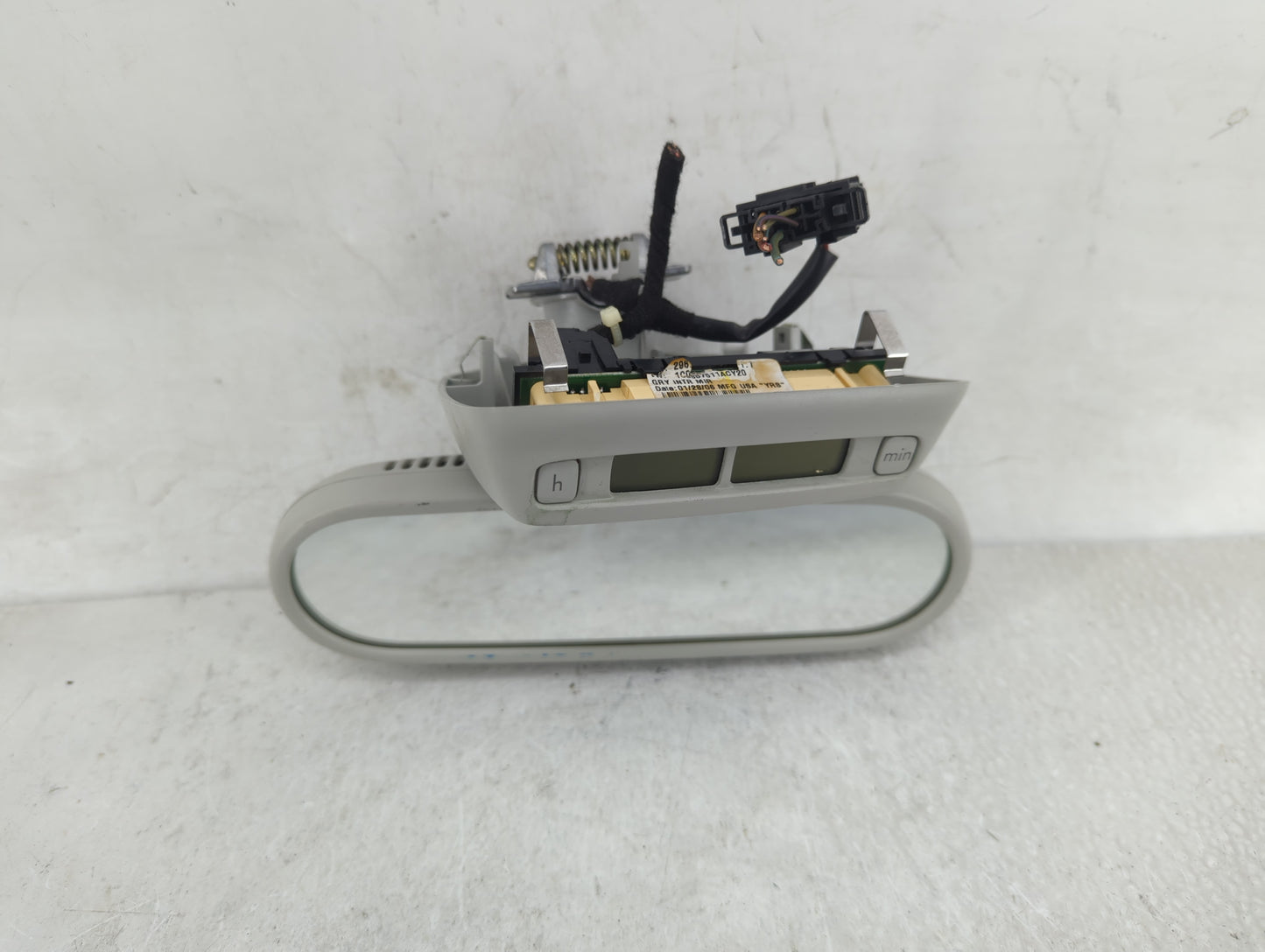 2006-2010 Volkswagen Beetle Interior Rear View Mirror Replacement OEM Fits Fits 2006 2007 2008 2009 2010 OEM Used Auto Parts