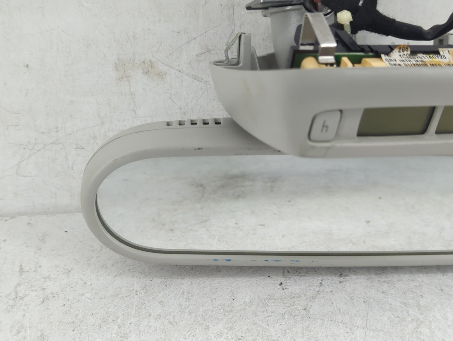 2006-2010 Volkswagen Beetle Interior Rear View Mirror Replacement OEM Fits Fits 2006 2007 2008 2009 2010 OEM Used Auto Parts