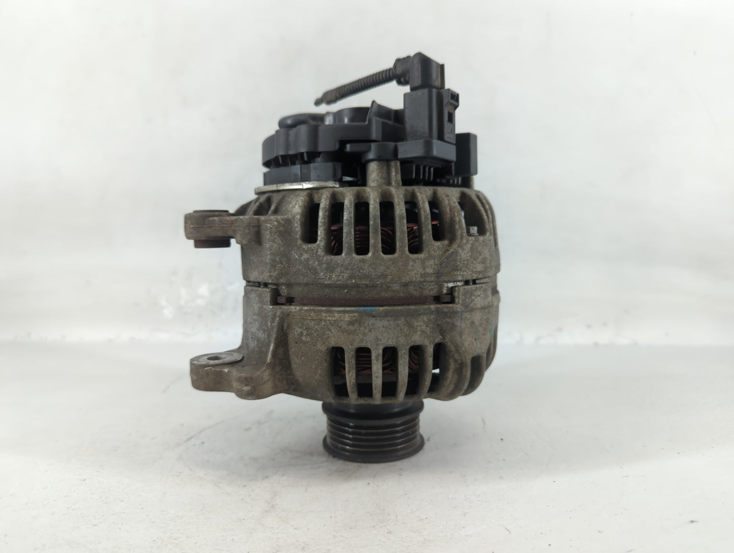 1998-2009 Volkswagen Beetle Alternator Replacement Generator Charging Assembly Engine OEM P/N:07K 903 023 C Fits OEM Used Au