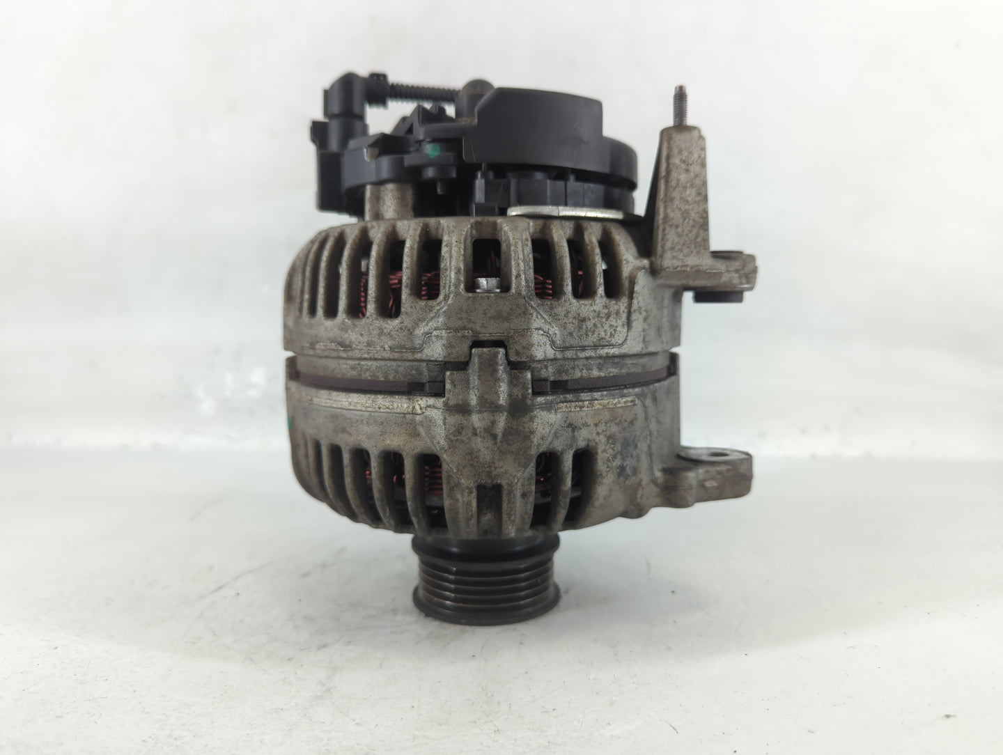 1998-2009 Volkswagen Beetle Alternator Replacement Generator Charging Assembly Engine OEM P/N:07K 903 023 C Fits OEM Used Au