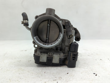 2006 Volkswagen Beetle Throttle Body P/N:07K 133 062 B Fits Fits 2005 OEM Used Auto Parts - Oemusedautoparts1.com