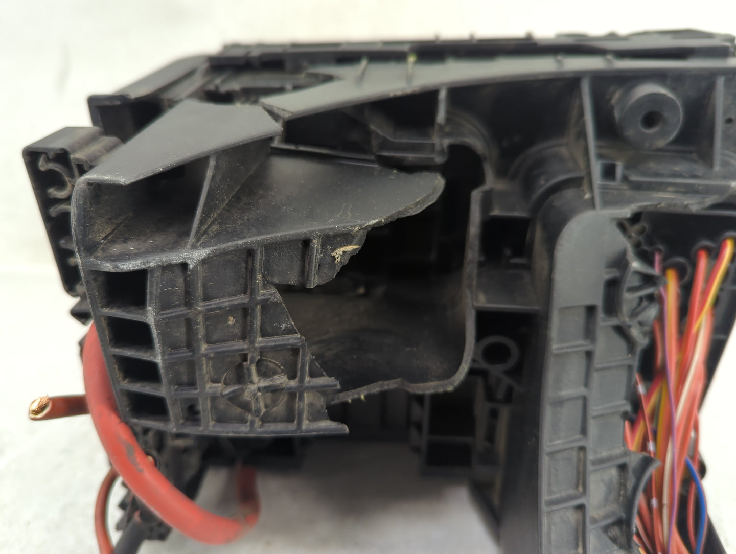2000-2014 Volkswagen Golf Fusebox Fuse Box Panel Relay Module Fits OEM Used Auto Parts - Oemusedautoparts1.com
