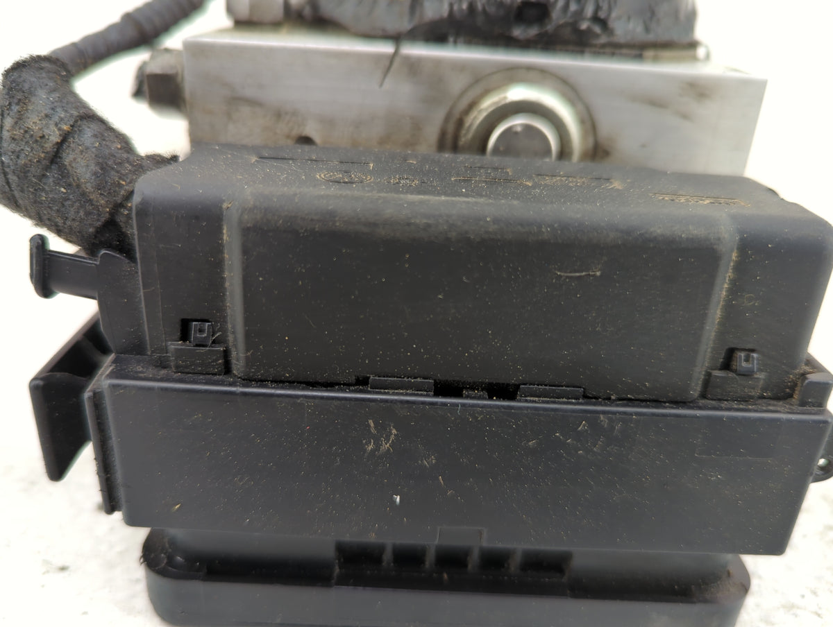 2006 Volkswagen Golf Gti ABS Pump Control Module Replacement P/N:1C0907379Q 10.0960-0354.3, 10096003543, 1C0 907 379 Q Fits 