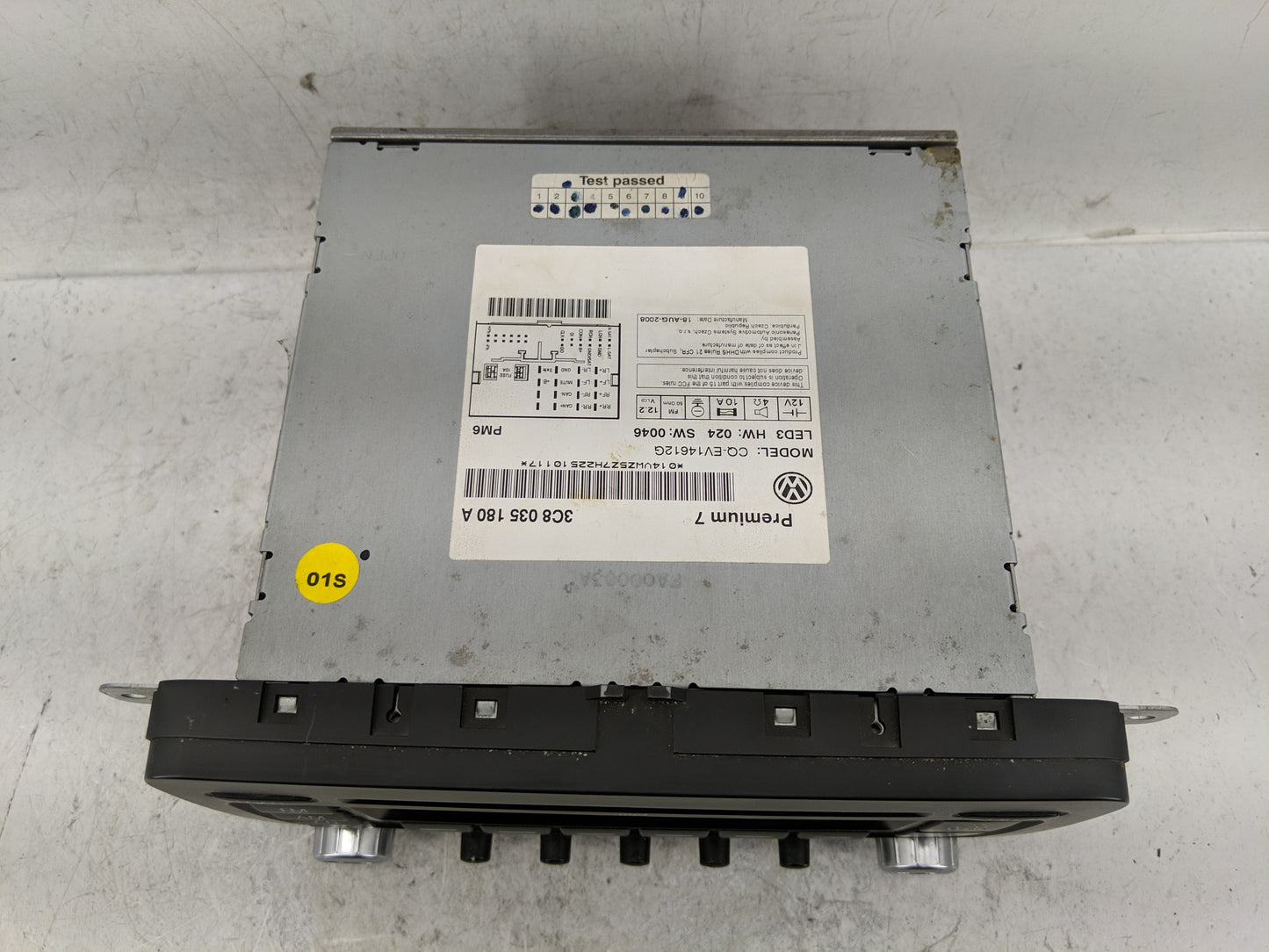 2006-2009 Volkswagen Jetta Radio AM FM Cd Player Receiver Replacement P/N:28119146 Fits Fits 2006 2007 2008 2009 OEM Used Au