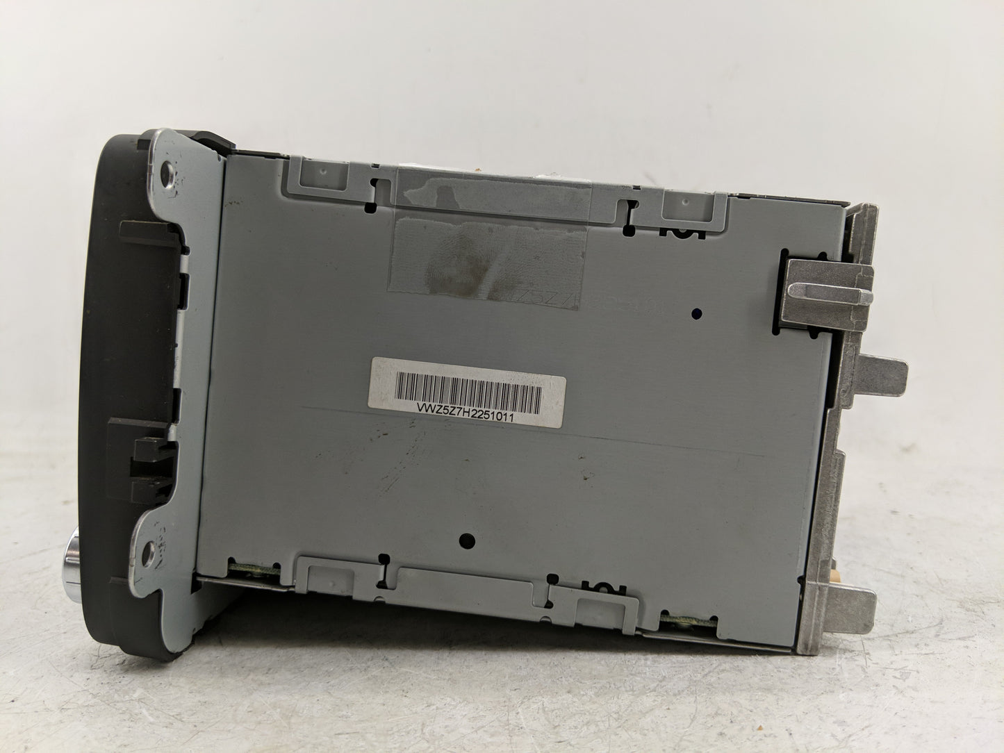 2006-2009 Volkswagen Jetta Radio AM FM Cd Player Receiver Replacement P/N:28119146 Fits Fits 2006 2007 2008 2009 OEM Used Au