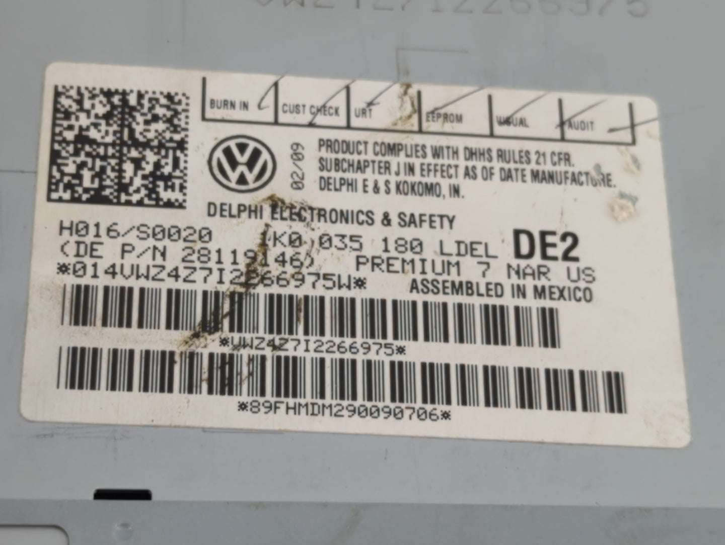2006-2009 Volkswagen Jetta Radio AM FM Cd Player Receiver Replacement P/N:28119146 Fits Fits 2006 2007 2008 2009 OEM Used Au