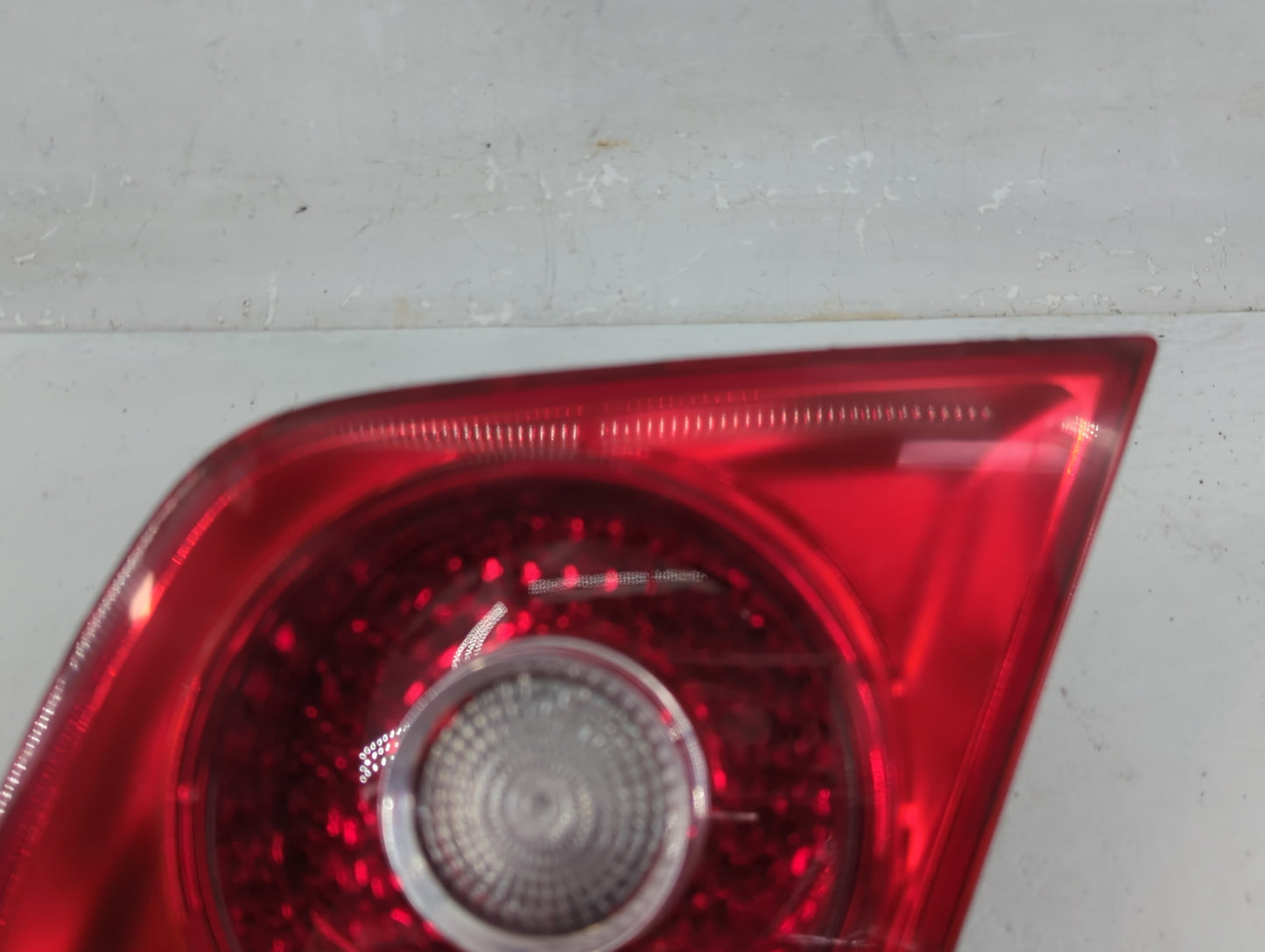 2005-2007 Volkswagen Jetta Tail Light Assembly Passenger Right OEM Fits Fits 2005 2006 2007 OEM Used Auto Parts - Oemusedaut