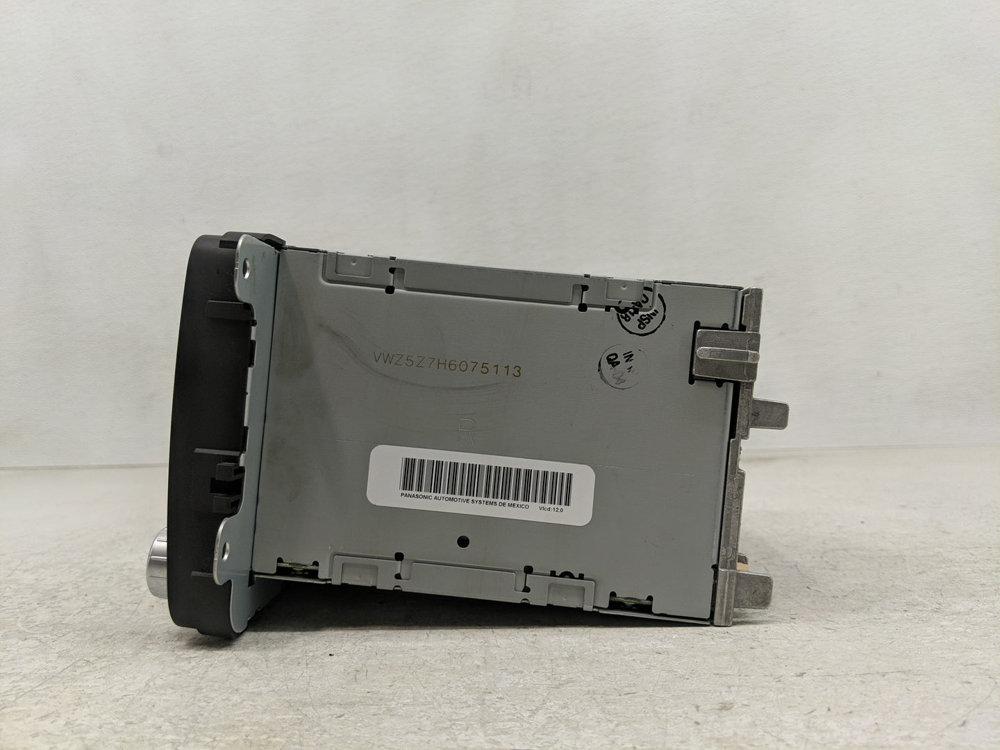 2006-2009 Volkswagen Jetta Radio AM FM Cd Player Receiver Replacement P/N:1K0 035 180L Fits Fits 2006 2007 2008 2009 OEM Use