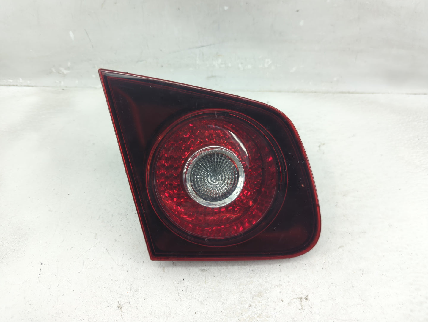 2005-2007 Volkswagen Jetta Tail Light Assembly Driver Left OEM P/N:1K5 945 093 K 1K5 945 095 J Fits Fits 2005 2006 2007 OEM 