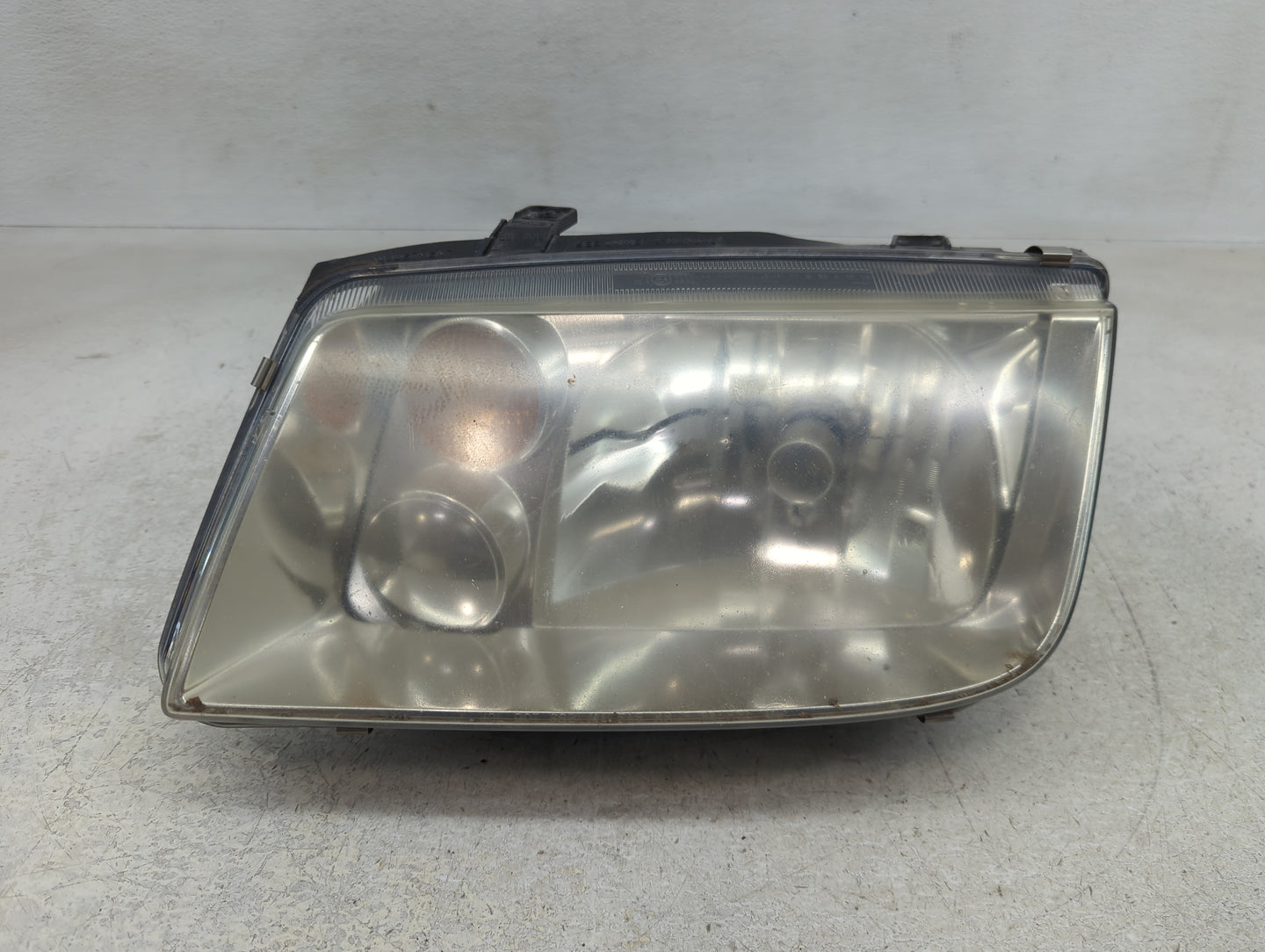2002-2006 Volkswagen Jetta Driver Left Oem Head Light Headlight Lamp - Oemusedautoparts1.com