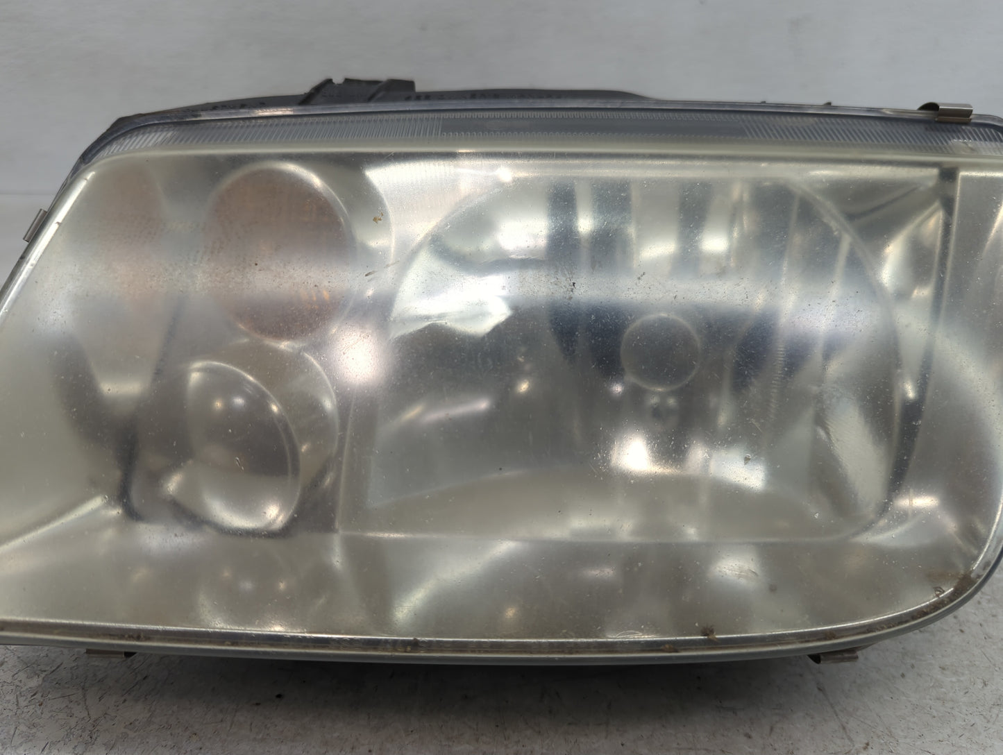 2002-2006 Volkswagen Jetta Driver Left Oem Head Light Headlight Lamp - Oemusedautoparts1.com
