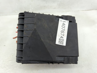 compare product 2005-2006 Volkswagen Jetta Fusebox Fuse Box Panel Relay Module P/N:1K0937125D Fits Fits 2005 2006 2007 OEM Used Auto Parts