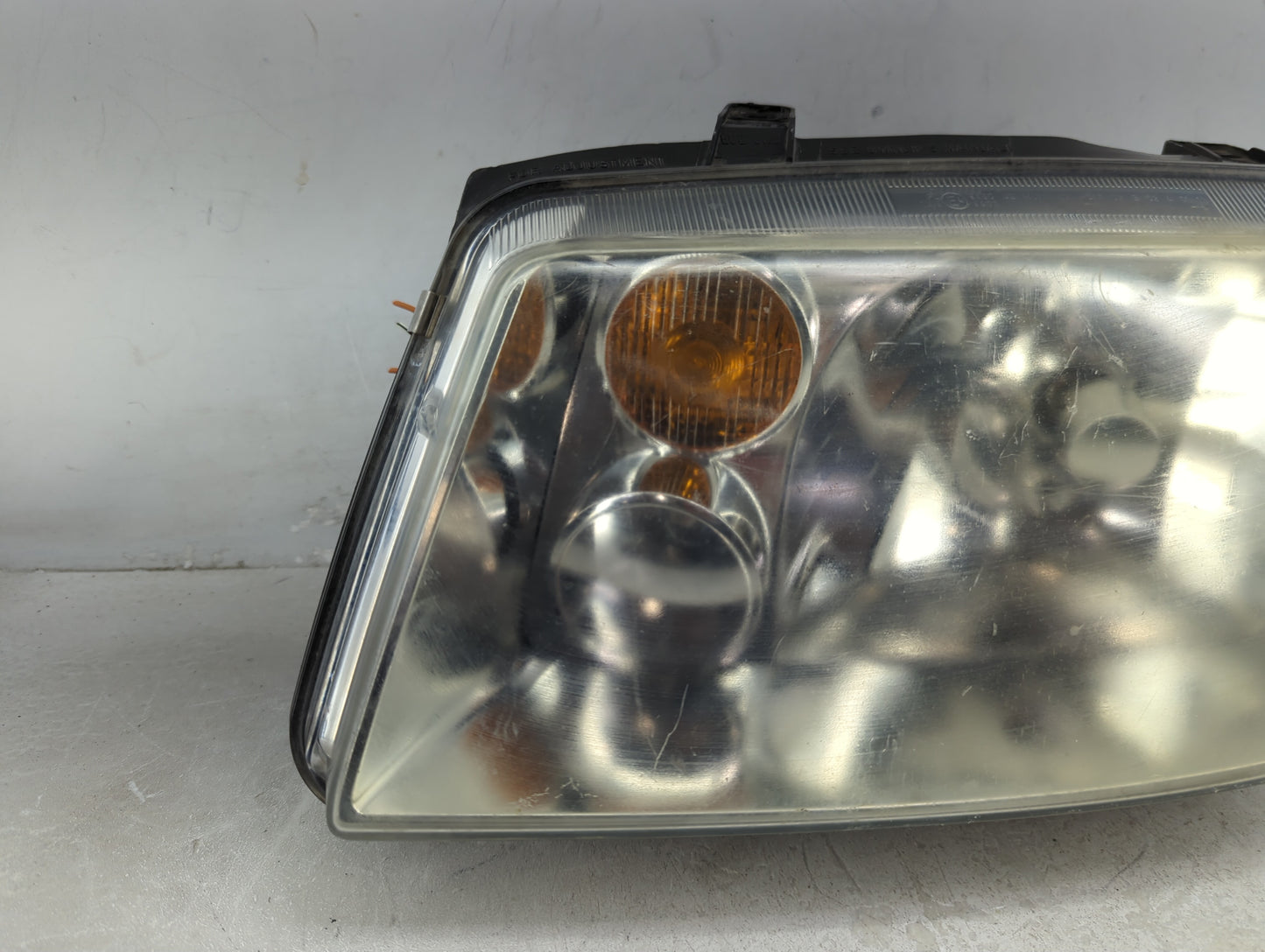 2002-2006 Volkswagen Jetta Driver Left Oem Head Light Headlight Lamp - Oemusedautoparts1.com