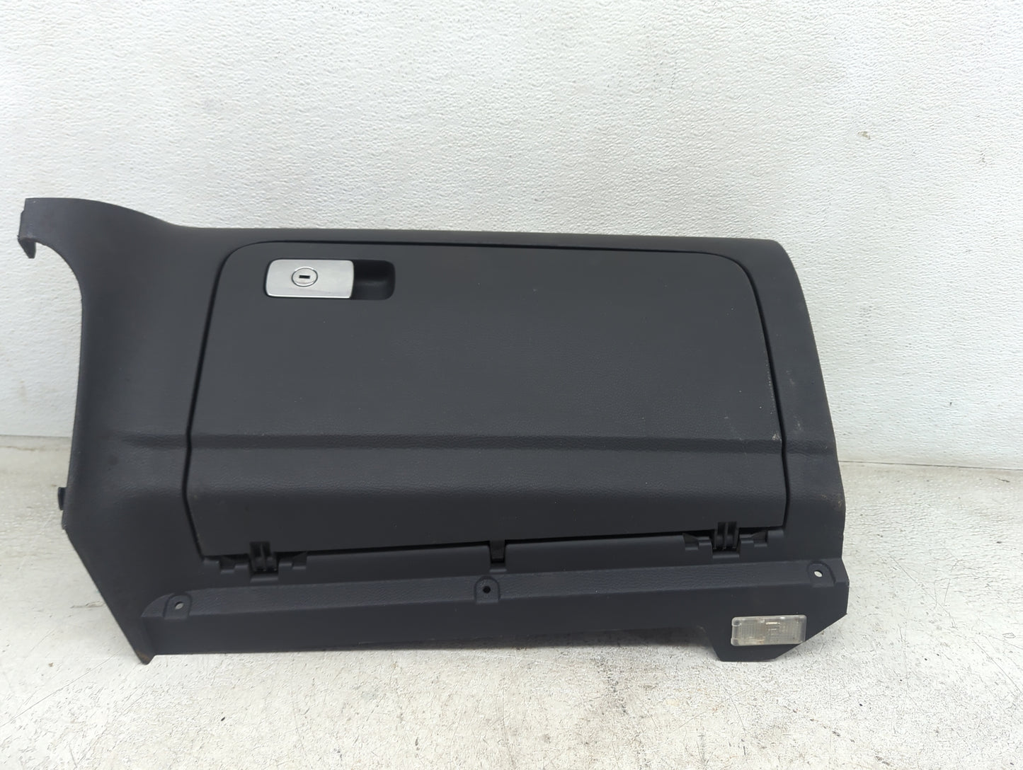 2006 Volkswagen Jetta Passenger Glove Box Door Storage Compartment Black - Oemusedautoparts1.com