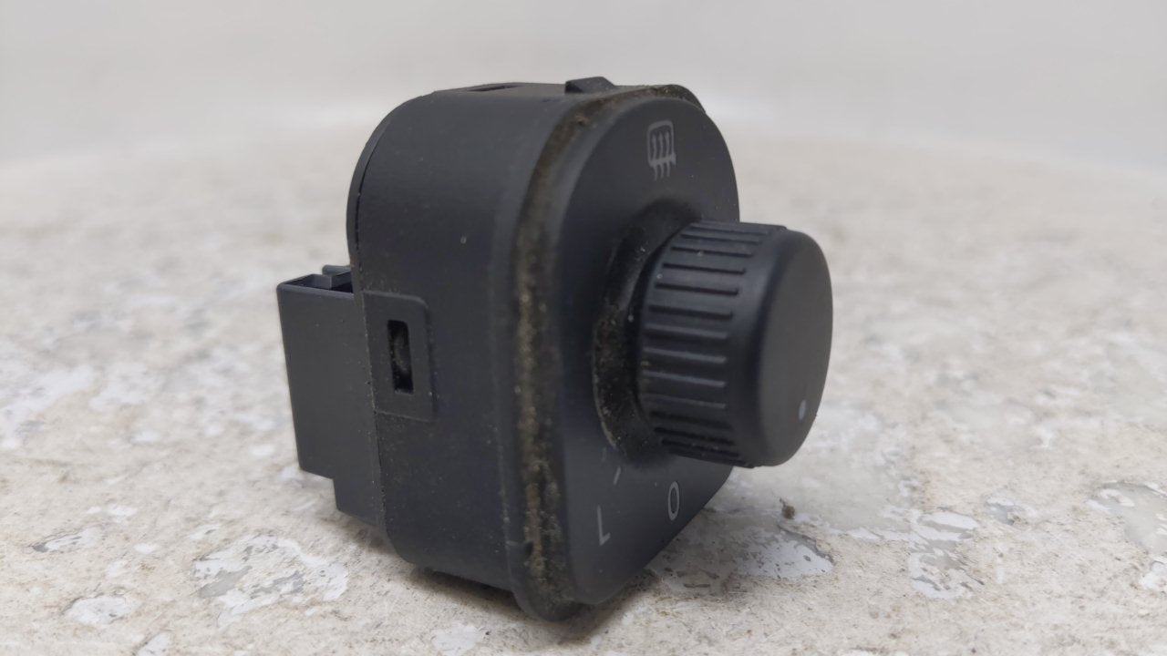 2006 Volkswagen Jetta Master Power Window Switch Replacement Driver Side Left Fits OEM Used Auto Parts - Oemusedautoparts1.c