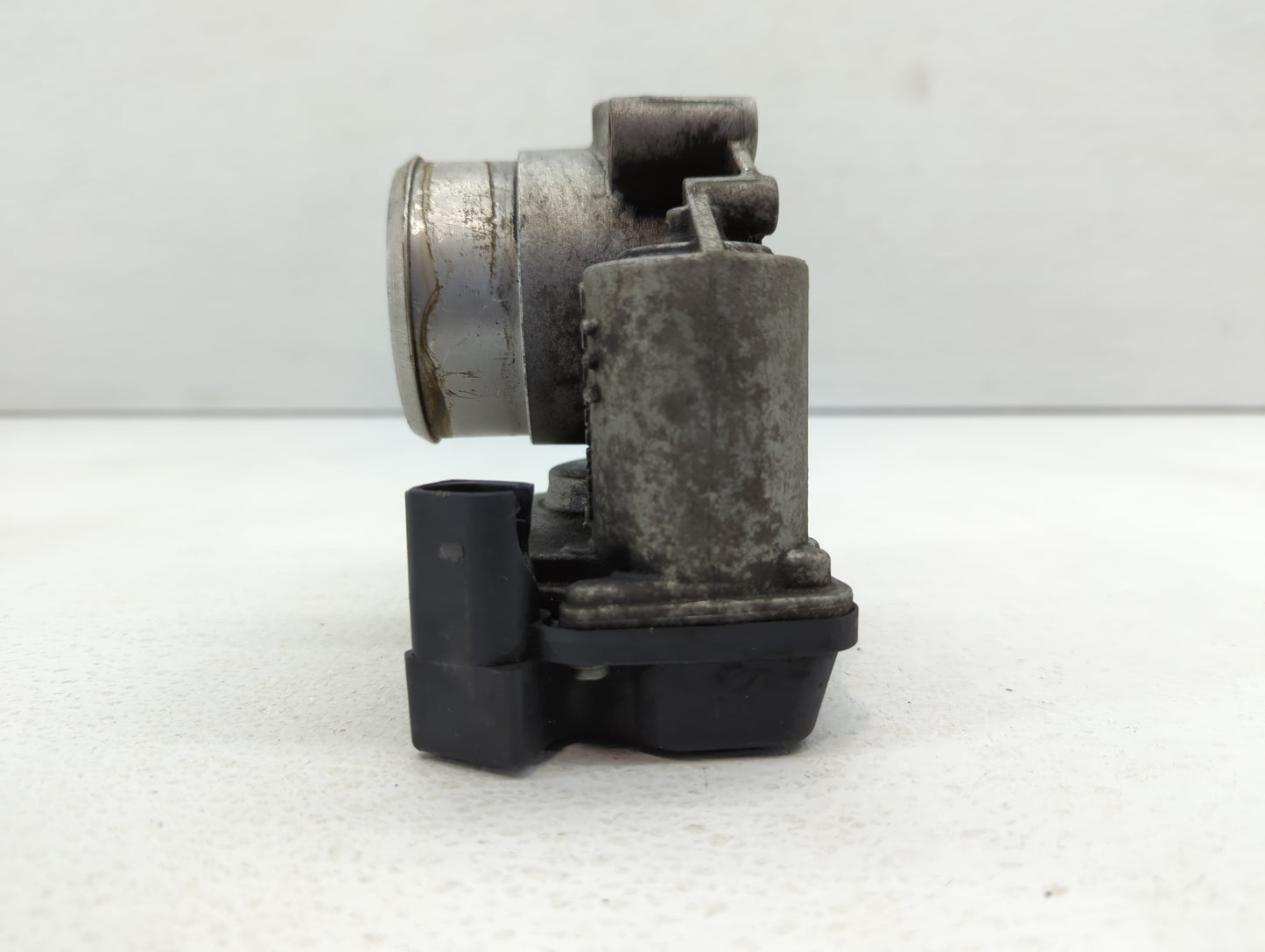 2006-2019 Volkswagen Jetta Throttle Body P/N:06F 133 062 E Fits OEM Used Auto Parts - Oemusedautoparts1.com