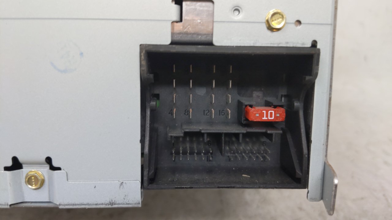 2005-2009 Volkswagen Jetta Am Fm Cd Player Radio Receiver - Oemusedautoparts1.com