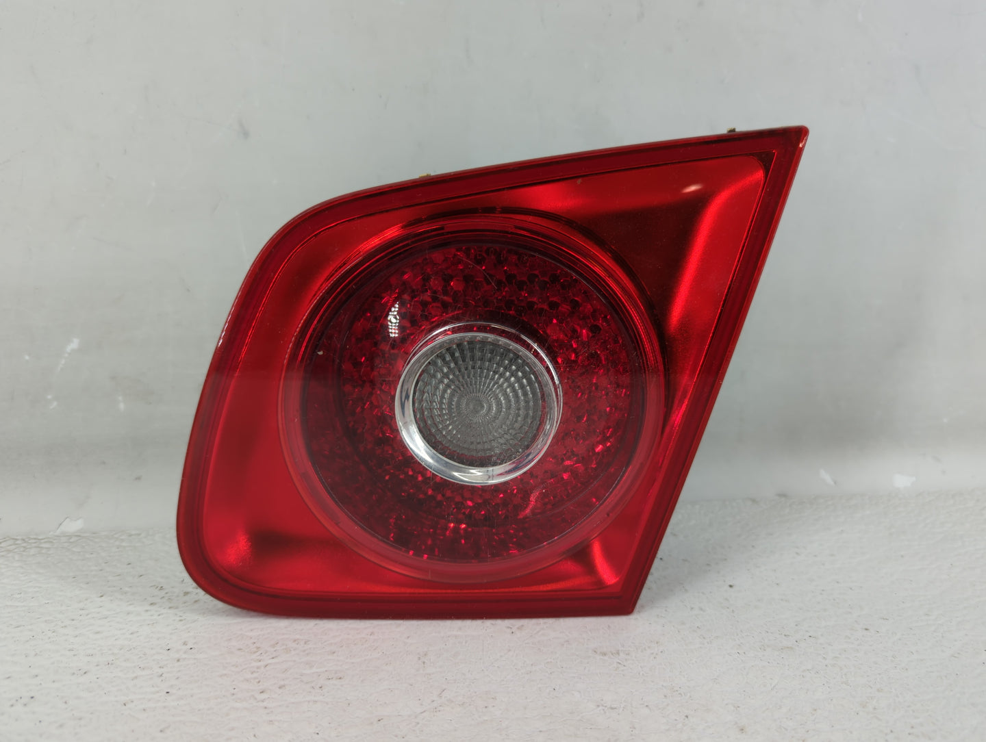 2005-2007 Volkswagen Jetta Tail Light Assembly Passenger Right OEM Fits Fits 2005 2006 2007 OEM Used Auto Parts - Oemusedaut