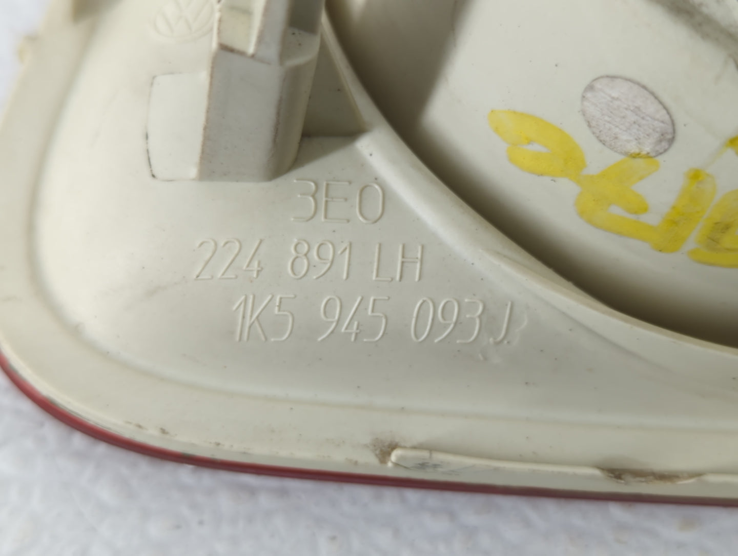 2005-2007 Volkswagen Jetta Tail Light Assembly Driver Left OEM P/N:1K5 945 093 J Fits Fits 2005 2006 2007 OEM Used Auto Part