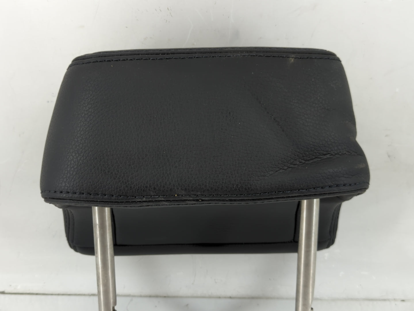 2006 Volkswagen Passat Headrest Head Rest Rear Seat Fits OEM Used Auto Parts - Oemusedautoparts1.com
