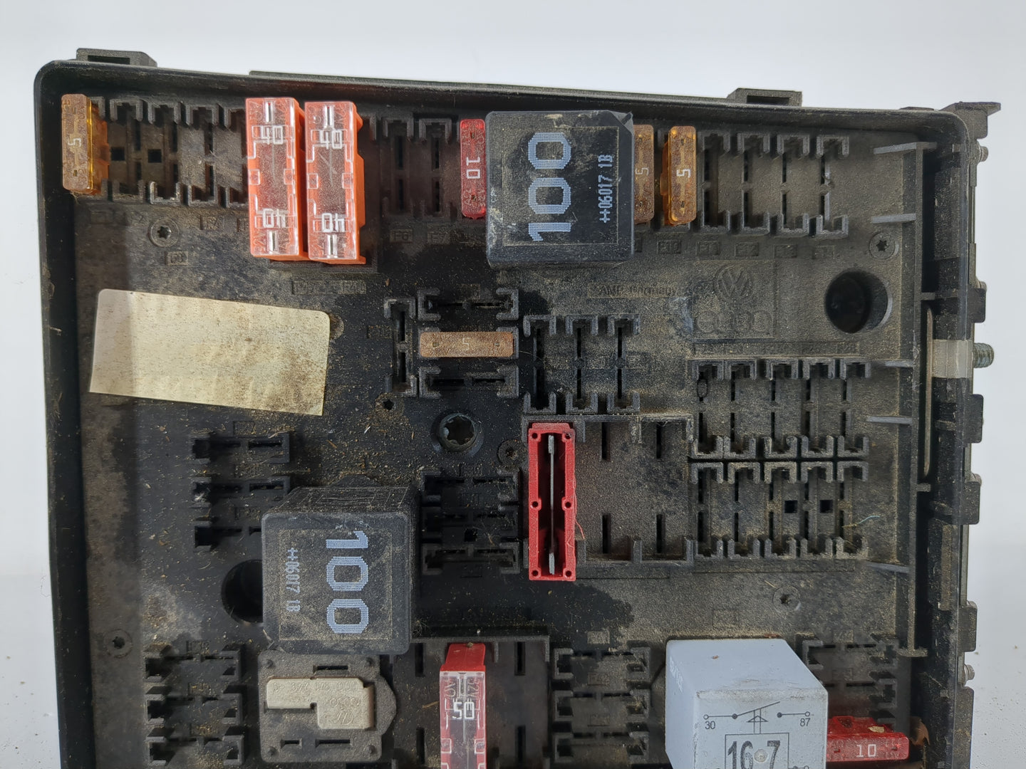 2006-2007 Volkswagen Passat Fusebox Fuse Box Panel Relay Module Fits Fits 2005 2006 2007 OEM Used Auto Parts - Oemusedautopa