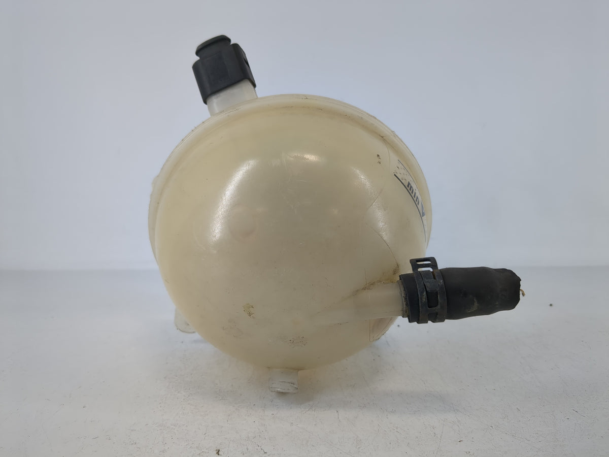 2006 Volkswagen Passat Radiator Coolant Overflow Expansion Tank Bottle 1075157 - Oemusedautoparts1.com