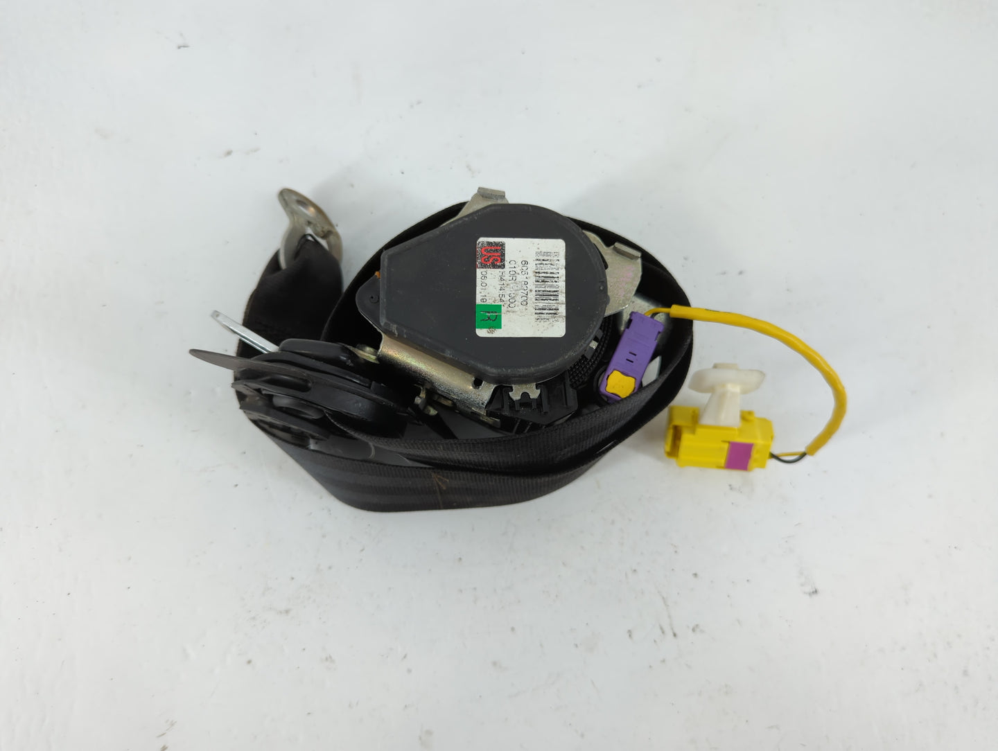 2006-2010 Volkswagen Passat Passenger Front Seatbelt Retractor - Oemusedautoparts1.com