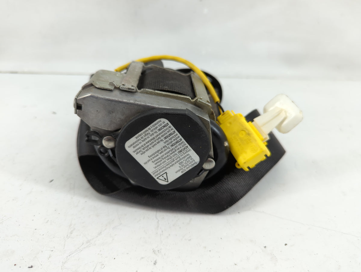 2006-2010 Volkswagen Passat Drvier Front Seatbelt Retractor - Oemusedautoparts1.com