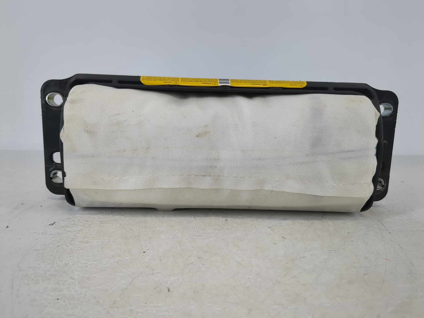2006-2010 Volkswagen Passat Air Bag Passenger Right Dashboard OEM P/N:30355699B 3C0 680 204 D Fits OEM Used Auto Parts - Oem